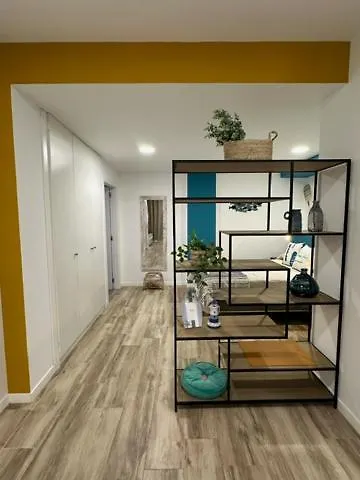 1240 Benlloch Apartment *
